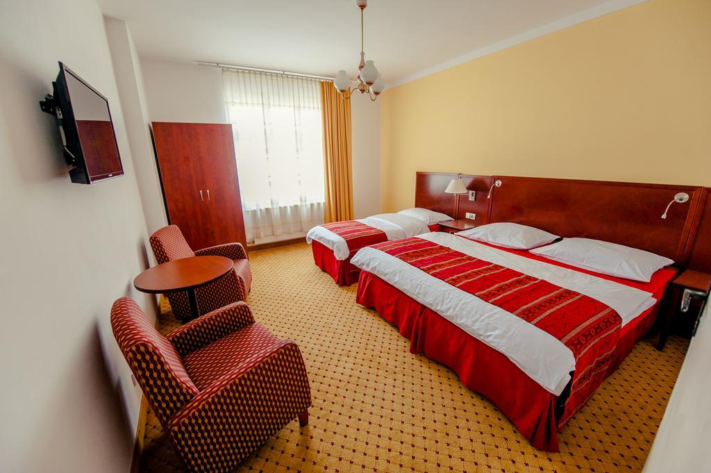 Hotel Penzion Karolinka Kroměříž Exterior foto