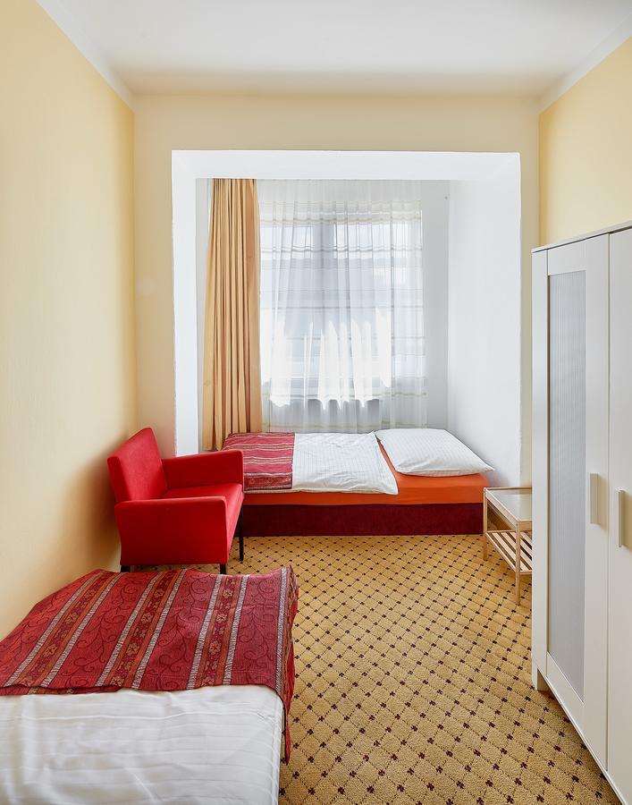 Hotel Penzion Karolinka Kroměříž Exterior foto